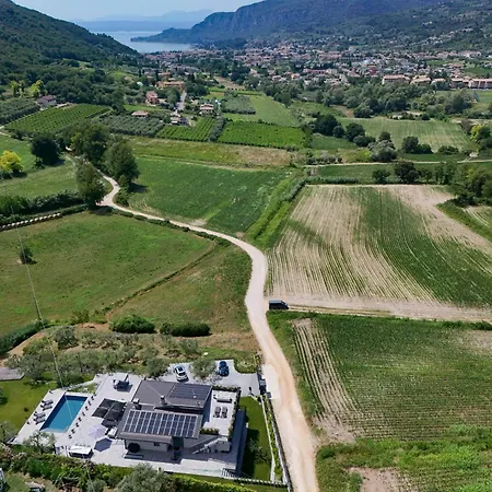 Casara Design And Relax Di Garda Villa